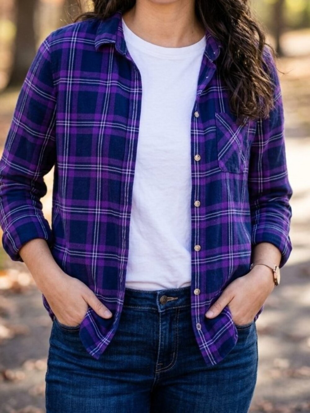 American Eagle Outfitters Woman's Classic Purple Plaid Button Down Shirt Size M